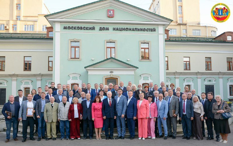 Участники отчетно-выборного собрания Ульяновского землячества